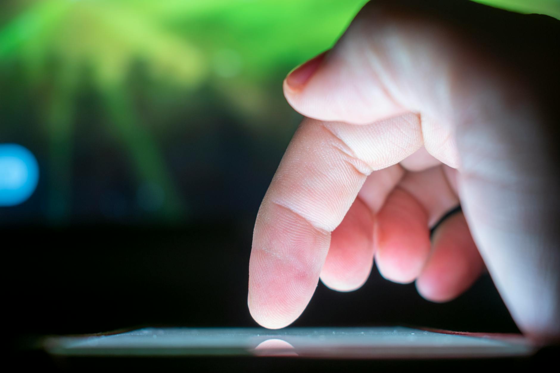 touchコマンドの基本的な使い方